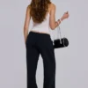 Spodnie jogger Cleo Slouchy Bootcut w kolorze czarnym