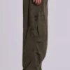 Spodnie Parachute Cargo w kolorze khaki