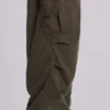 Spodnie Parachute Cargo w kolorze khaki