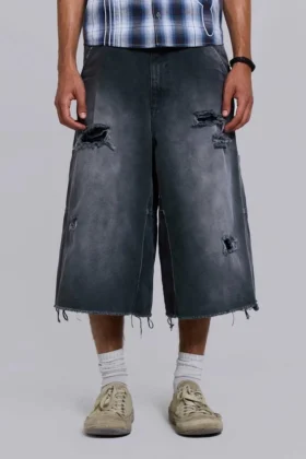 Szorty typu „carpenter” w stylu skate z efektem postarzenia