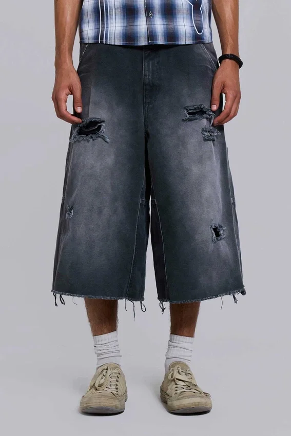 Szorty typu „carpenter” w stylu skate z efektem postarzenia