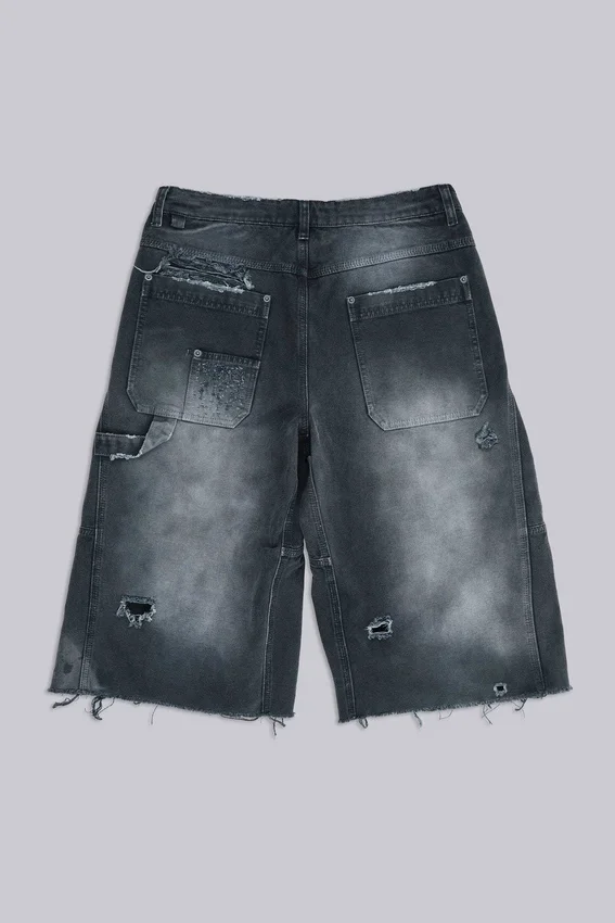 Szorty typu „carpenter” w stylu skate z efektem postarzenia