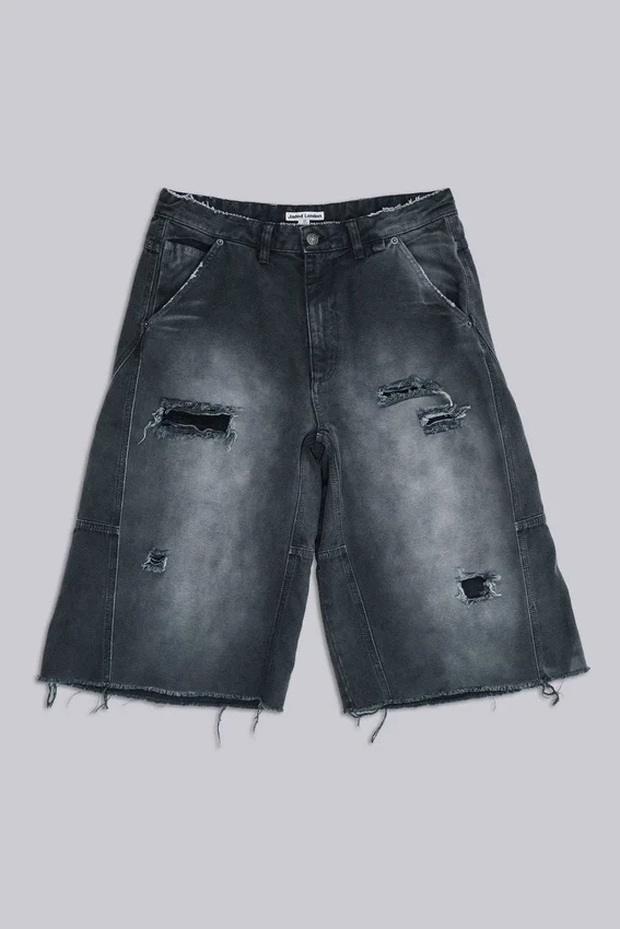 Szorty typu „carpenter” w stylu skate z efektem postarzenia