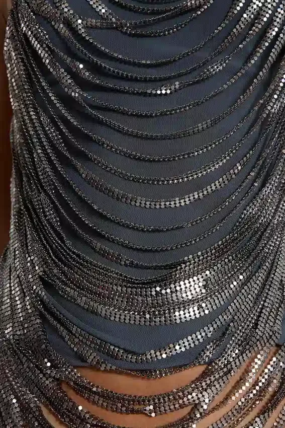Top bez pleców z wiązaniami w stylu kolczugi