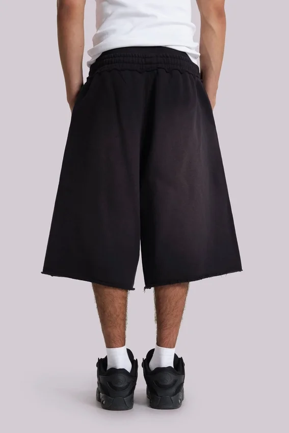Wyprane czarne luźne szorty dresowe Monster Joggers